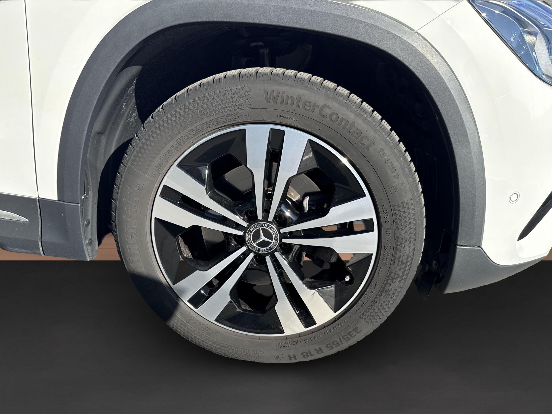 MERCEDES-BENZ GLA 180 d