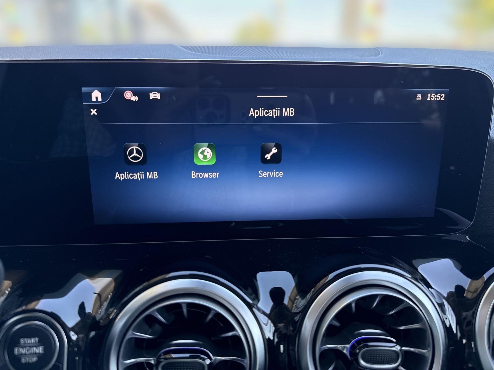 MERCEDES-BENZ GLA 180 d