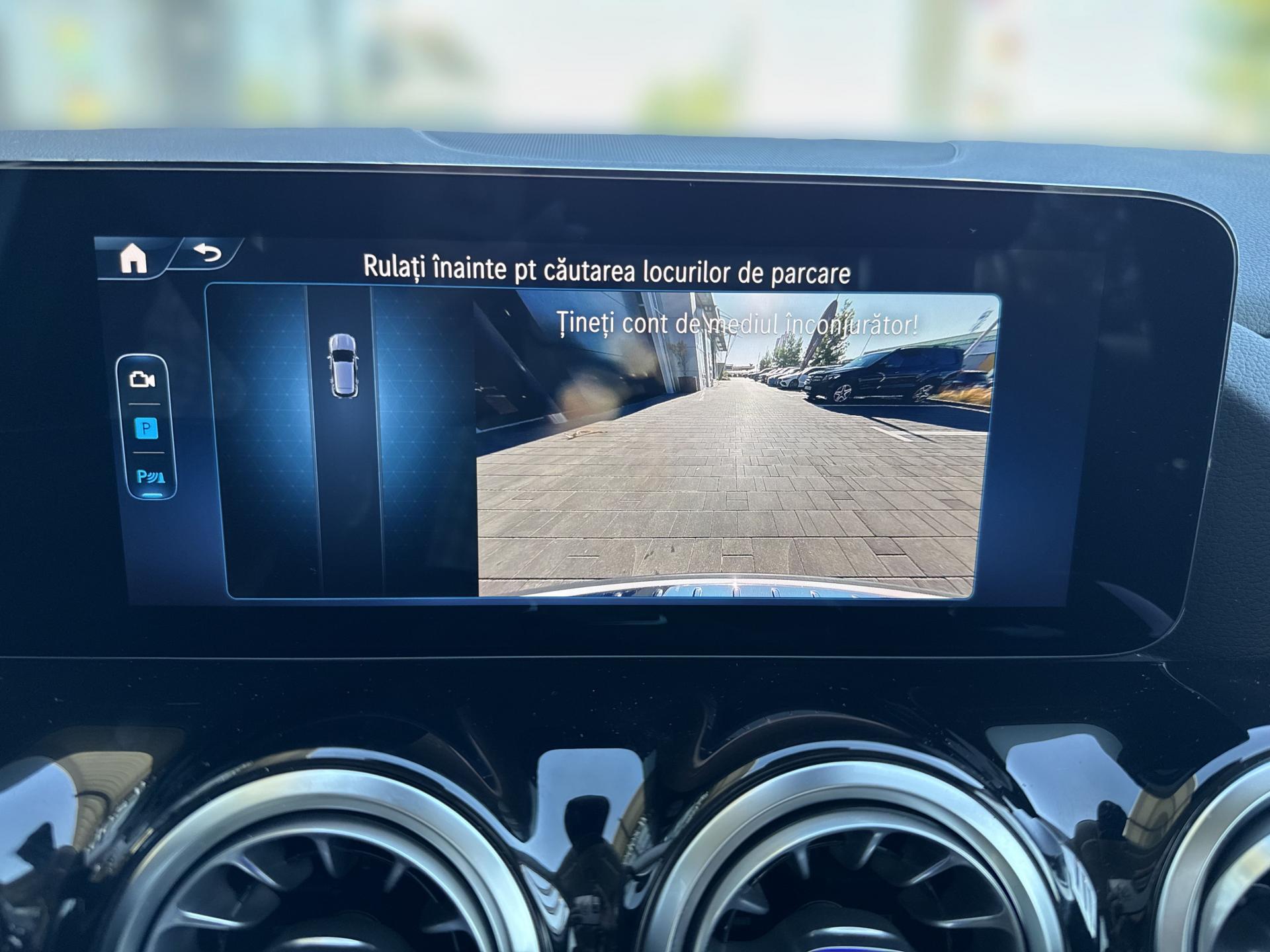 MERCEDES-BENZ GLA 180 d