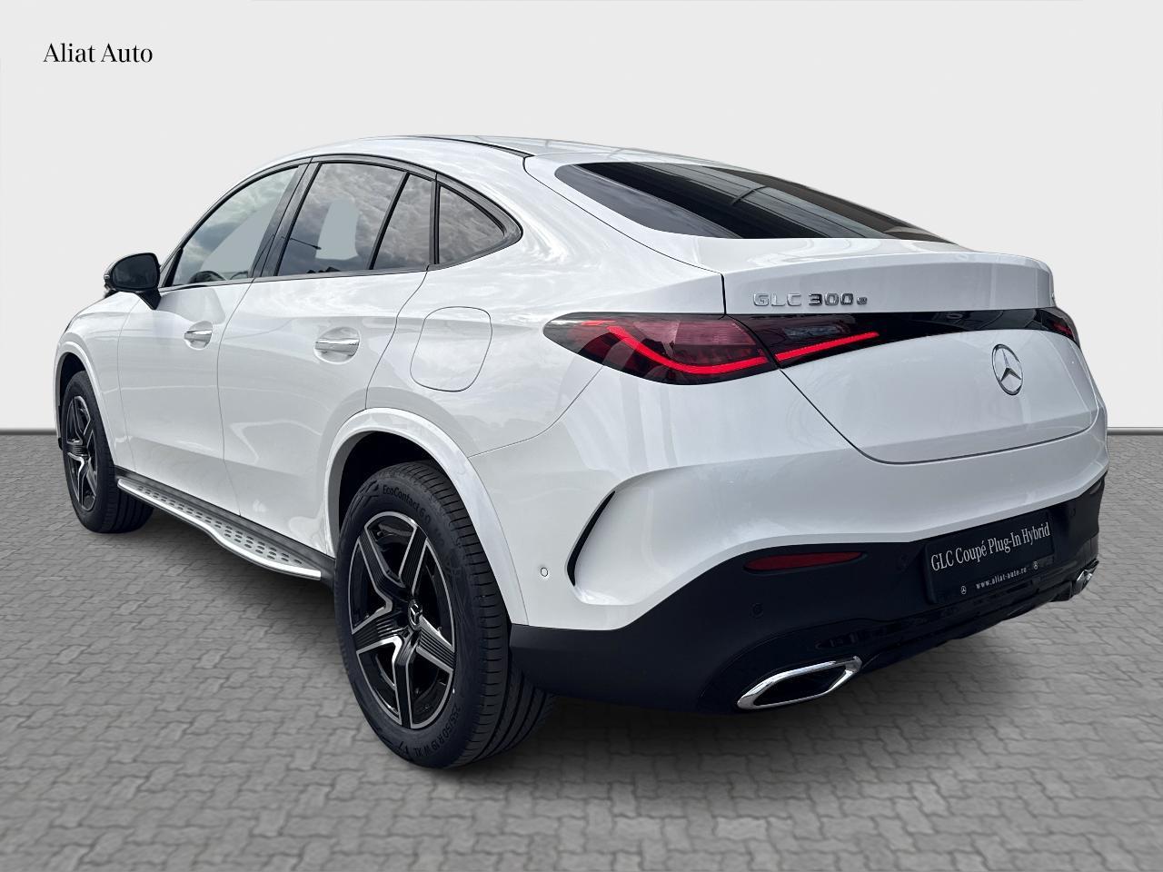 MERCEDES-BENZ GLC 300 e 4MATIC Coupé with EQ Hybrid Technology