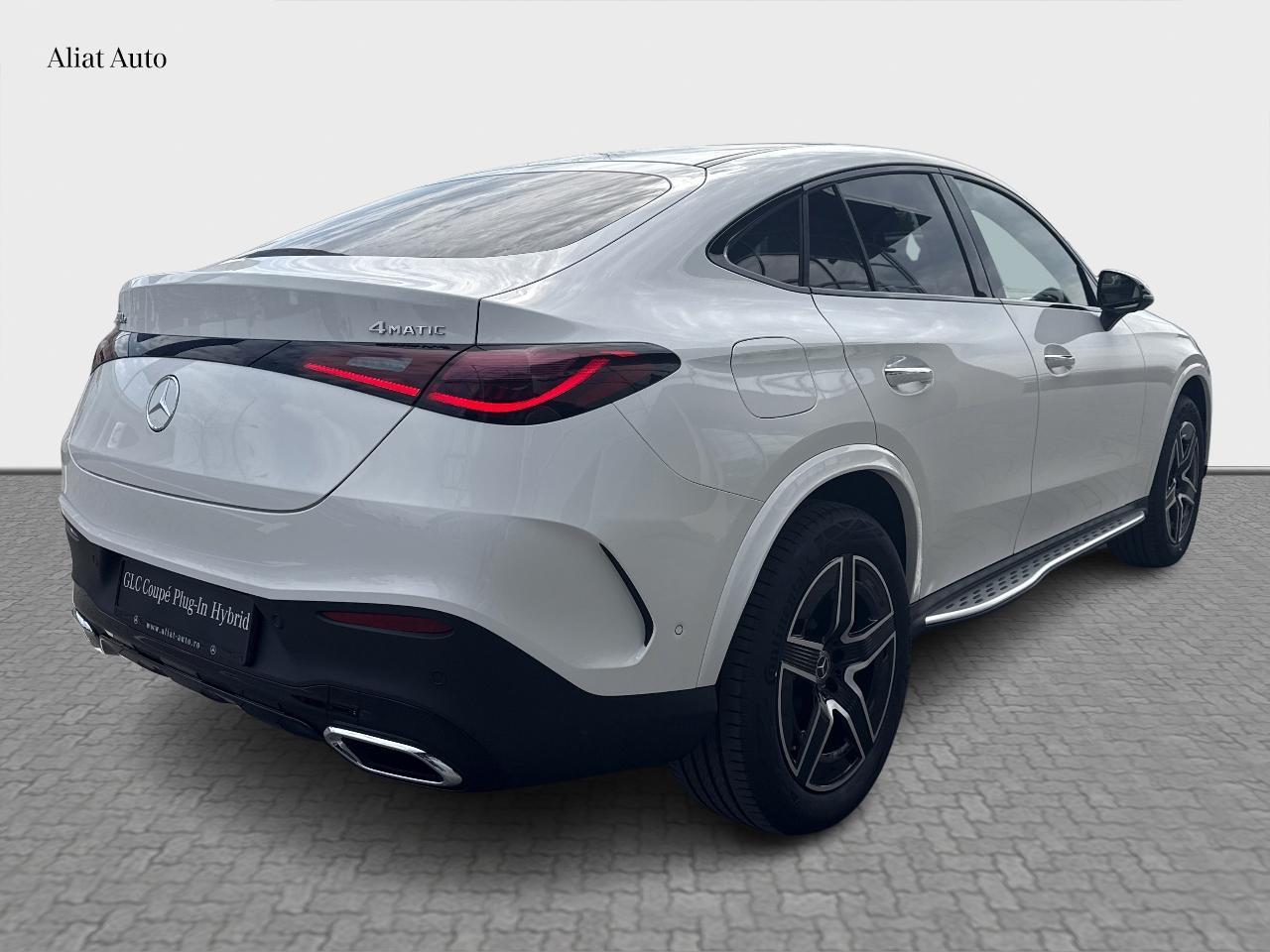 MERCEDES-BENZ GLC 300 e 4MATIC Coupé with EQ Hybrid Technology