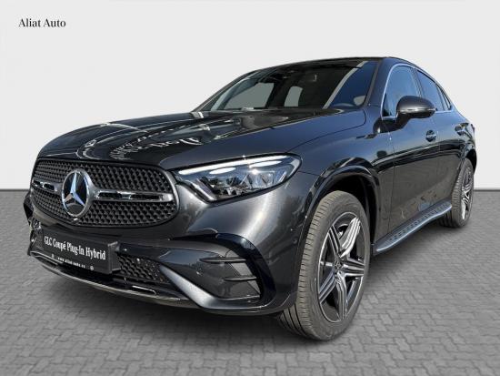 MERCEDES-BENZ GLC 300 E 4MATIC Coupé With EQ Hybrid Technology MERCEDES-BENZ GLC 300 E 4MATIC Coupé With EQ Hybrid Technology