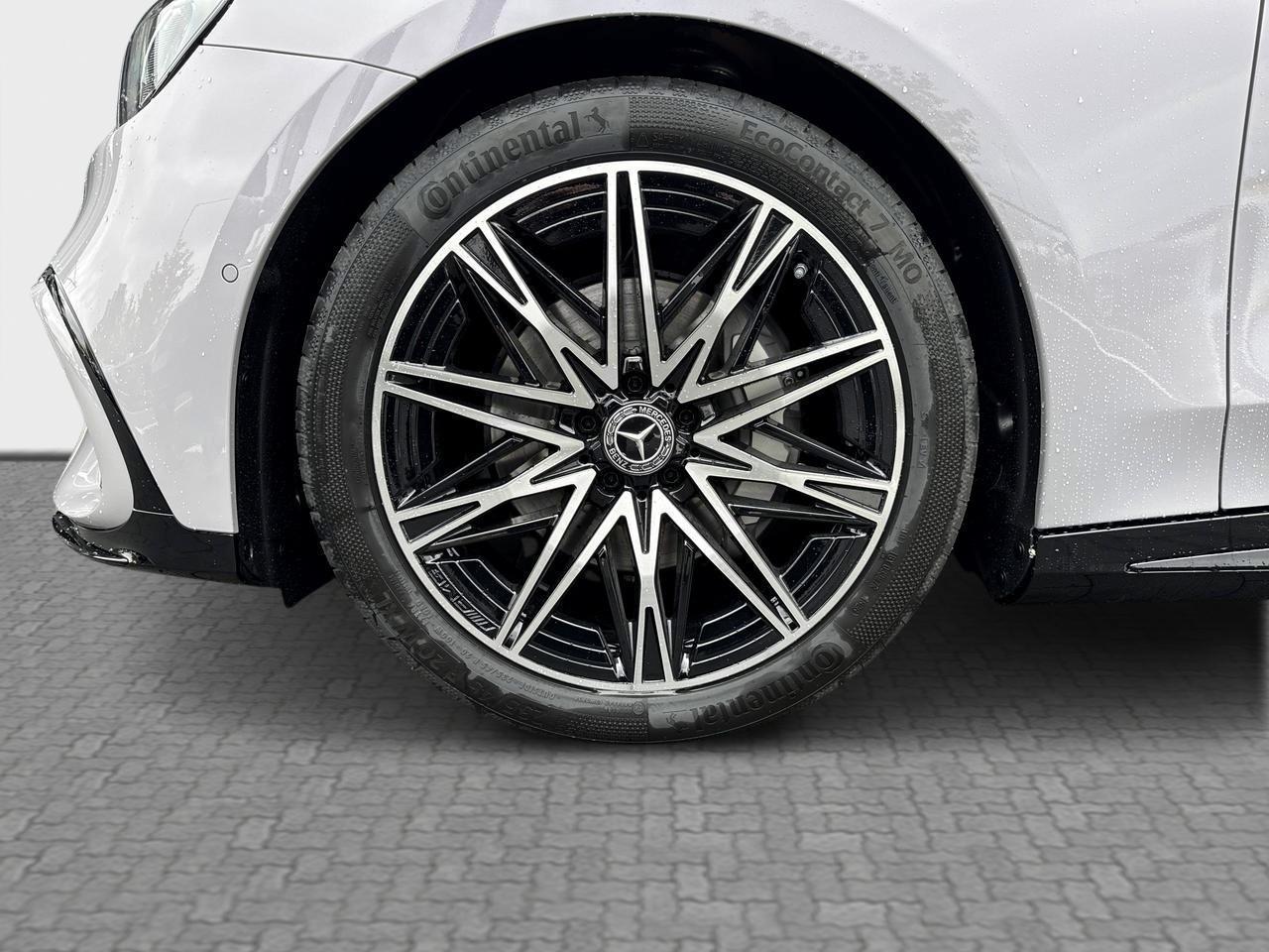 MERCEDES-BENZ C 400 4MATIC electric