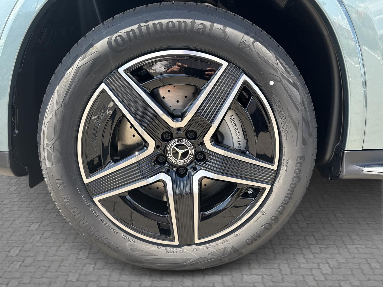 MERCEDES-BENZ GLC 300 e 4MATIC Coupé with EQ Hybrid Technology